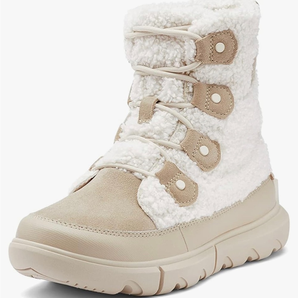 BRAND NEW Sorel size 10.5 Joan cozy boot